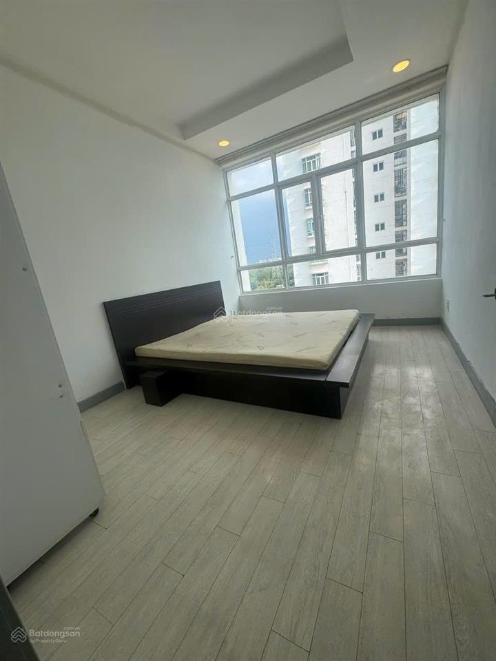 Bán 3pn129m2 tại phú hoàng anh sổ hồng riêng,