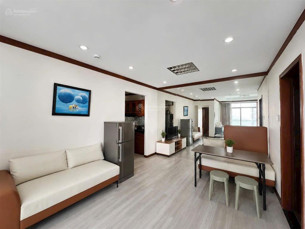 Bán căn hộ 2pn, full nội thất sổ hồng riêng