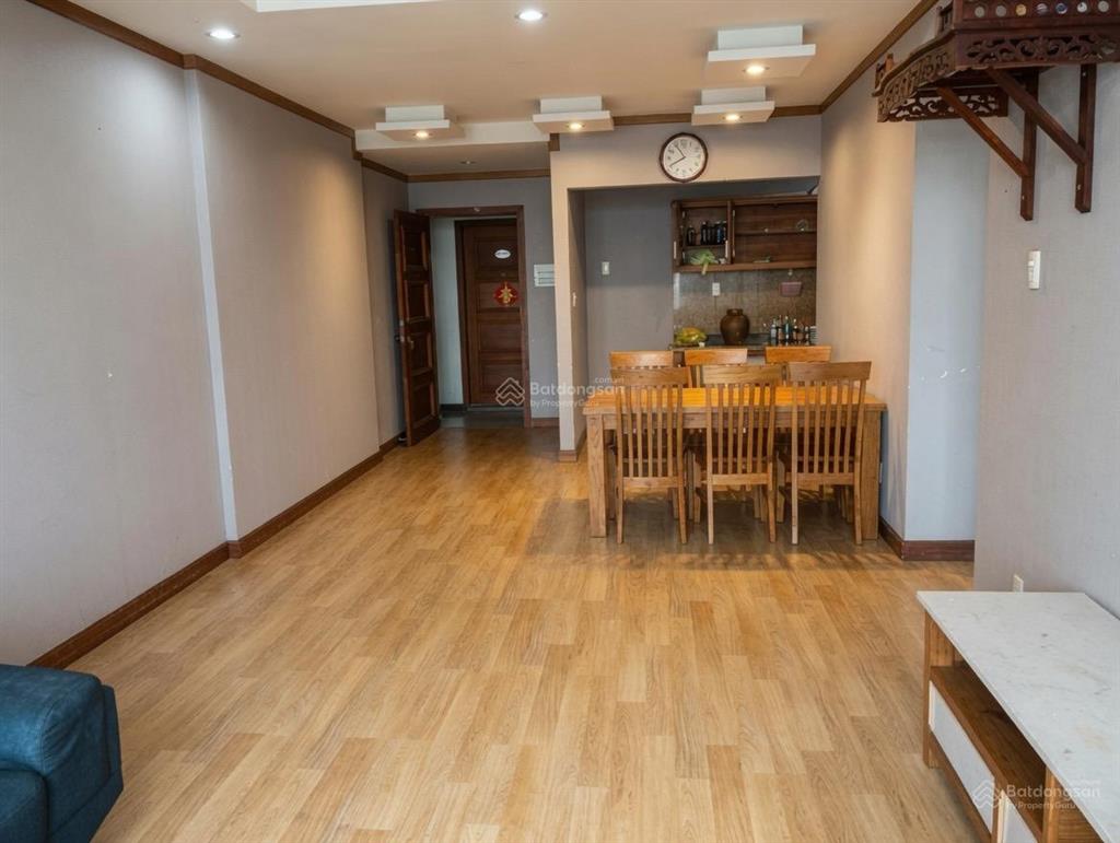 Bán căn hộ 2pn  view thoáng mát mẻ, sổ hồng riêng, chông chứng nhanh