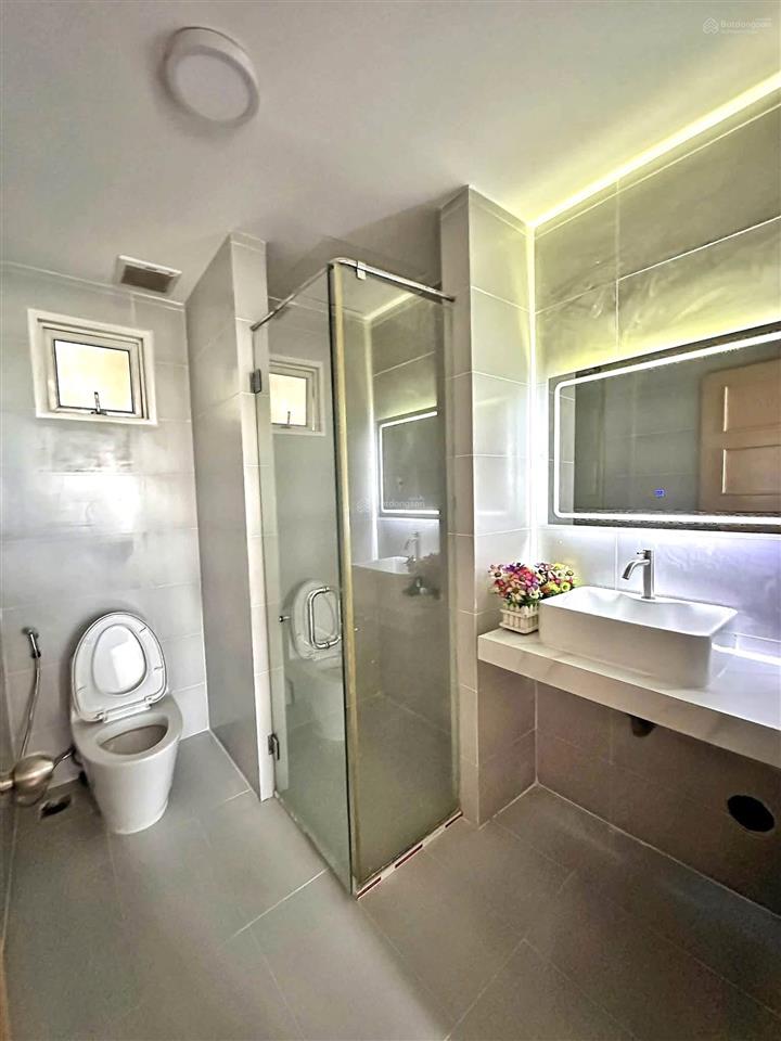 Bán căn hộ 3pn như hình, sổ hồng riêng, view thoáng mát,