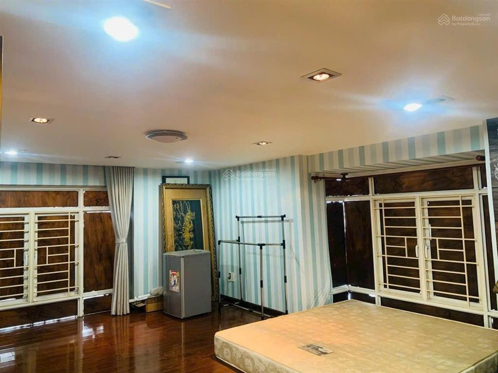 Cho thuê căn hộ duplex 230m25pn, rộng rãi trần cao thoáng mát, đầy đủ nội thất