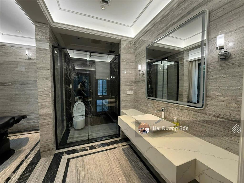 Hoa phượng 145m2, mặt tiền 14m, xây dựng trên 270m2, song lập không chung tường, nội thất âu 20 tỷ.