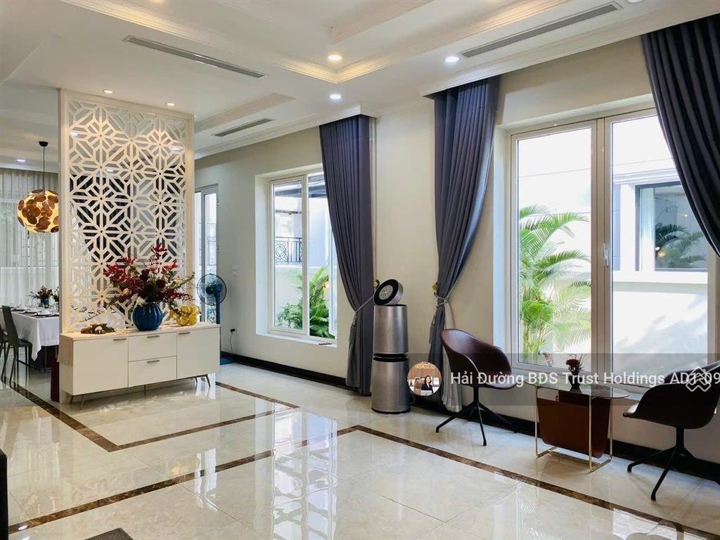 Đẹp rẻ hiếm có nhất anh đào 170m2 đông nam mặt tiền 10m, giá tốt vhr hiện tại chỉ hơn 360tr/m2