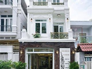 Nhà phố tân cổ điển  gần phú mỹ hưng  5x19  3 tầng  xe hơi đổ cửa  nhỉnh 8 tỷ