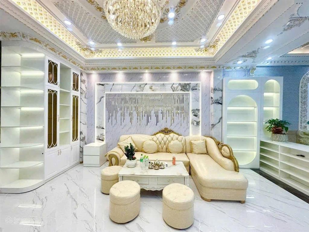 Nhà phố tân cổ điển  gần phú mỹ hưng  5x19  3 tầng  xe hơi đổ cửa  nhỉnh 8 tỷ