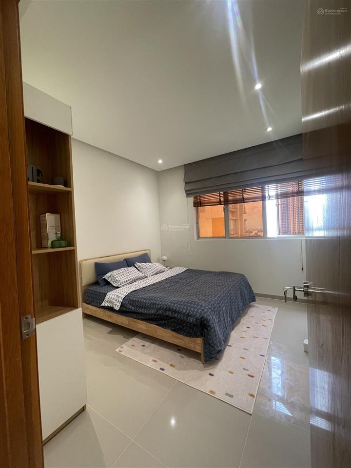 Cho thuê căn hộ canary heights  120m2  thuận giao  18 triệu/tháng