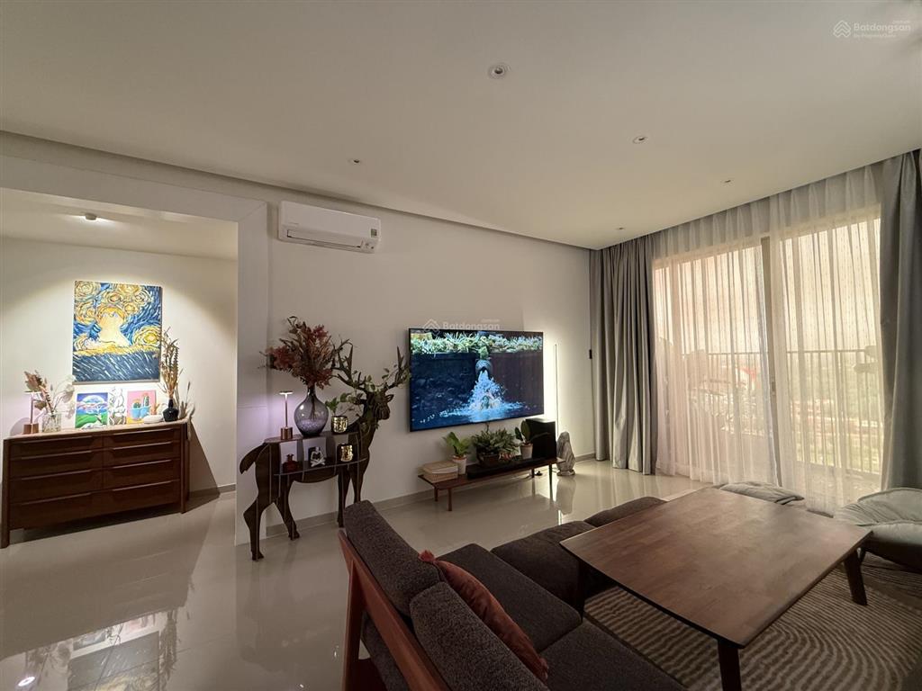 Cho thuê căn hộ canary heights  120m2  thuận giao  18 triệu/tháng