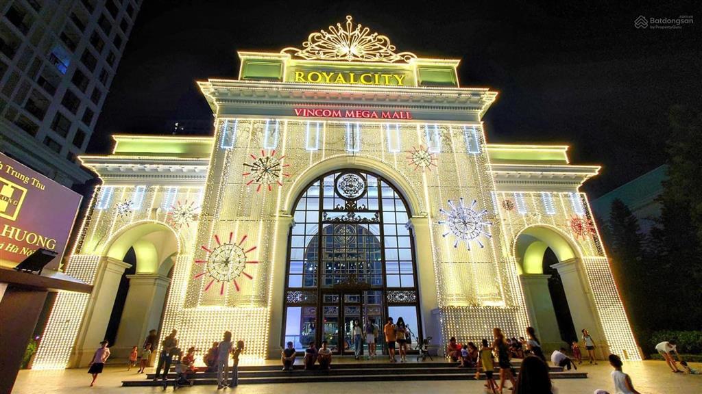 Chào bán căn 2 ngủ tòa r3 royal city