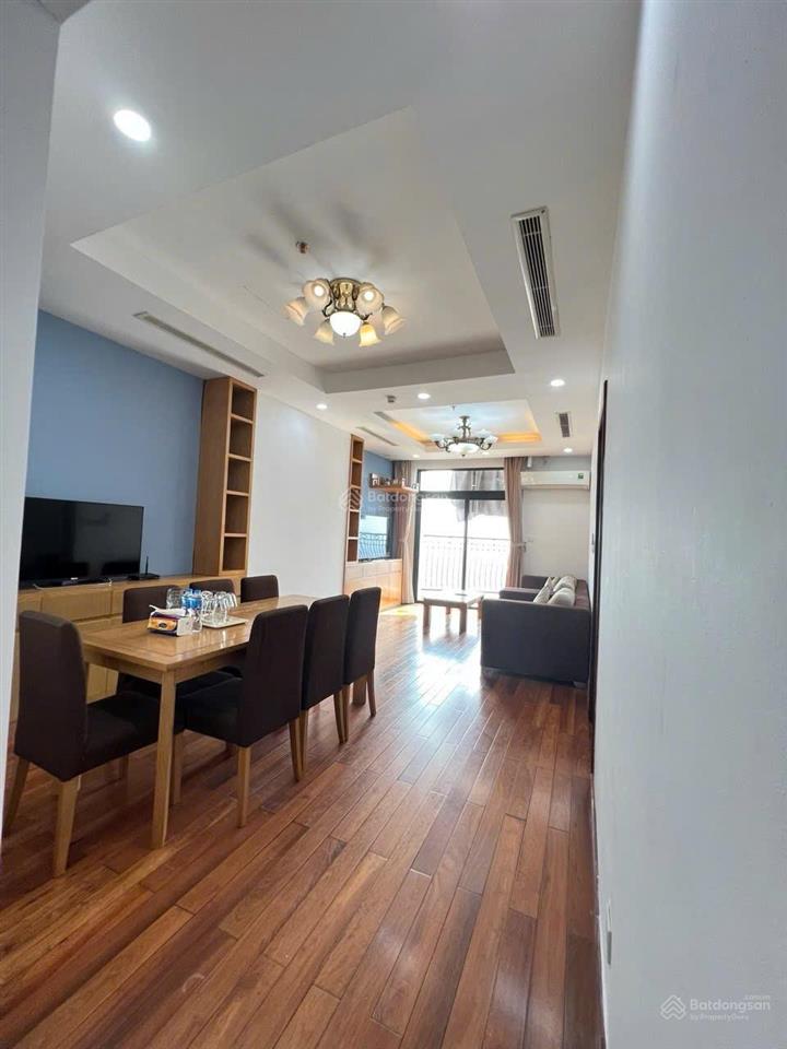 Bán căn 2 phòng ngủ, 2 ban công nhỏ
