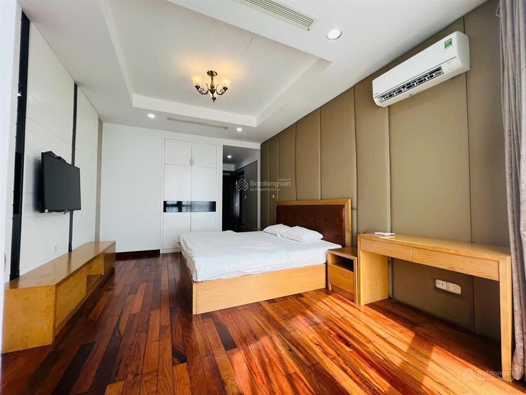 Bán căn 2 phòng ngủ, 2 ban công nhỏ