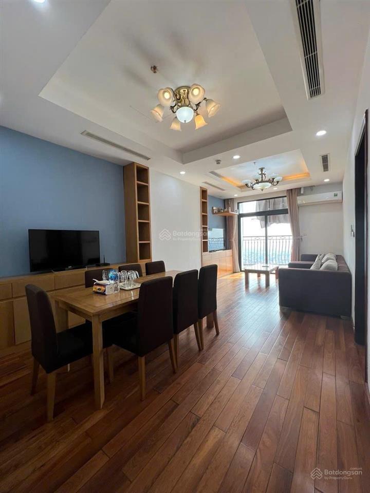 Bán căn 2 phòng ngủ, 2 ban công nhỏ