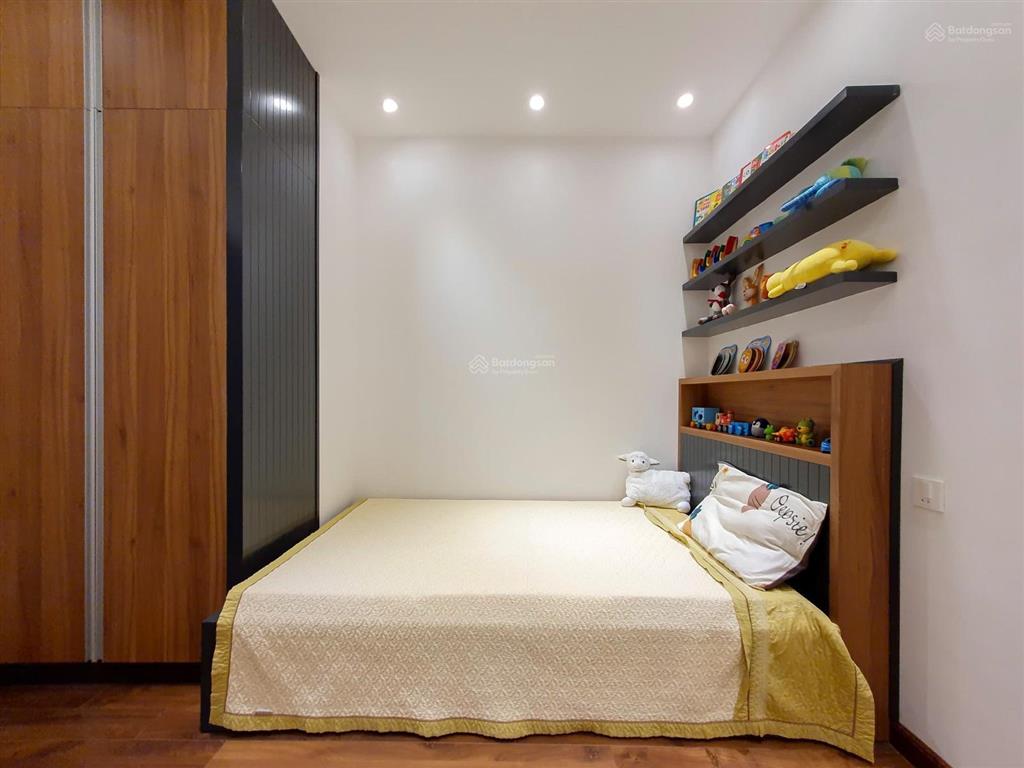 Bán căn vòm nhỏ r3, nhà đã sửa đẹp, chủ nhà thiệt trí bán