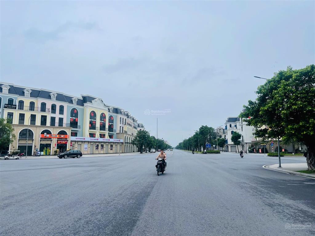 Sốc duy nhất căn mặt đường đại dương giảm 1 tỷ, đối diện ngã tư trung tâm dự án, giá chỉ 14,x tỷ
