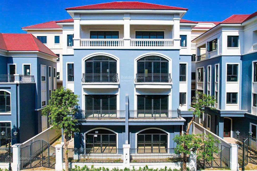 Giảm gần 7 tỷ cho căn bt song lập san hô cạnh biển hồ, giá 13xtr/m2