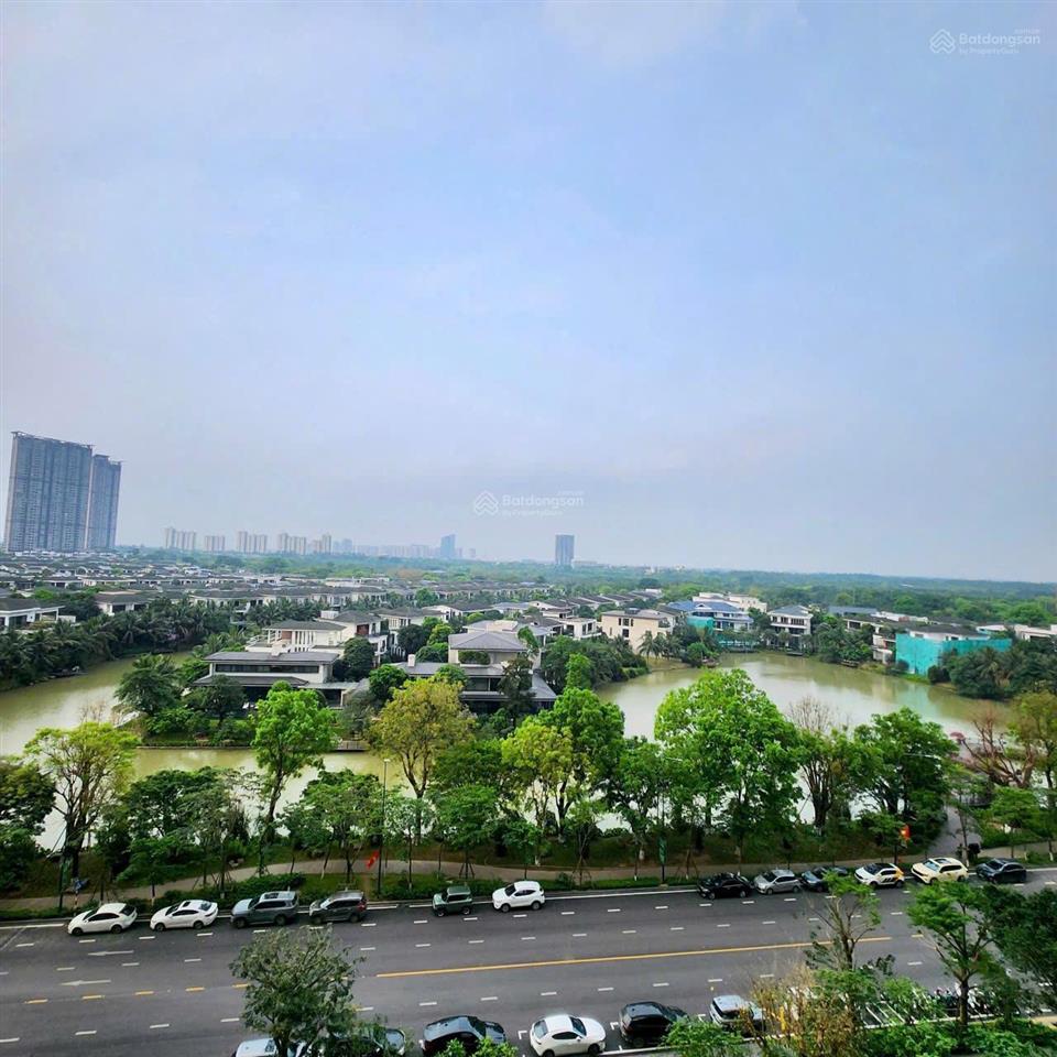 Bán căn 3n view đảo sky forest full đồ. giá 7,9 tỷ