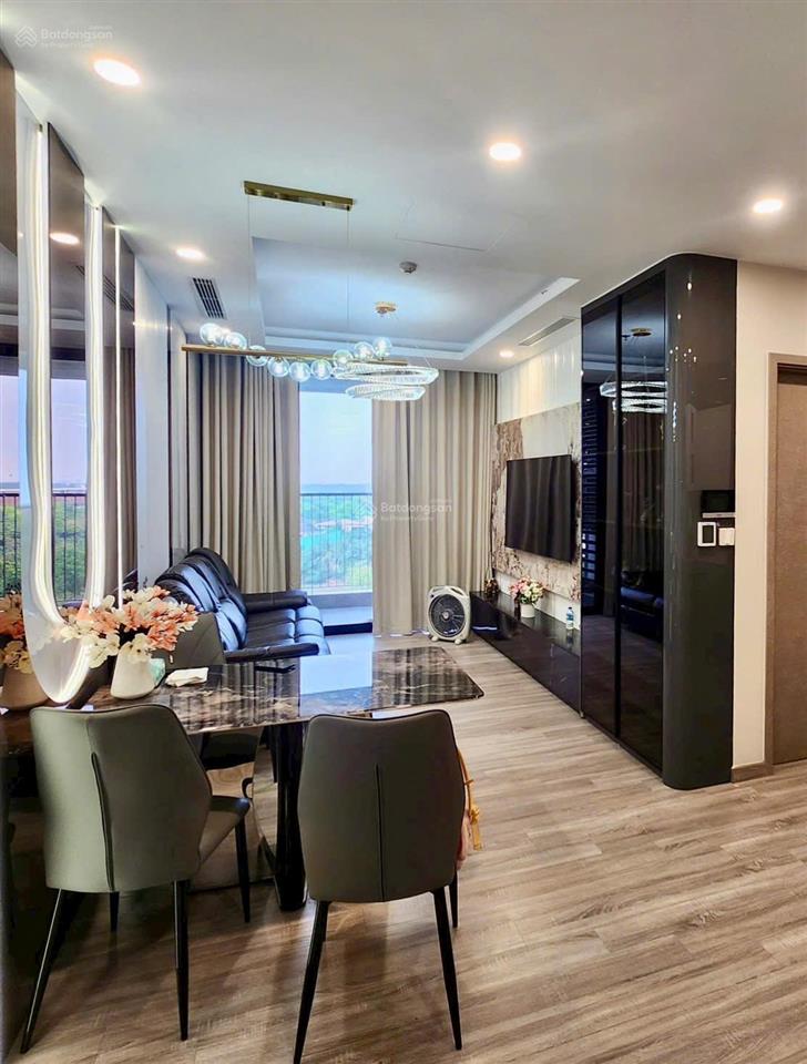 Bán căn 3n view đảo sky forest full đồ. giá 7,9 tỷ
