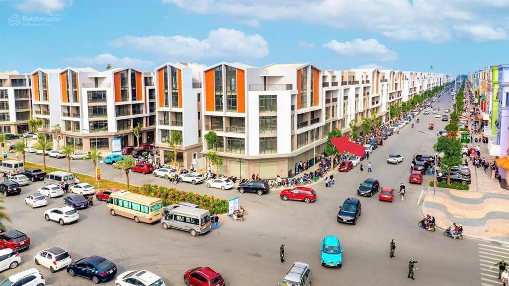 Bắt đáy căn shop lâu dài vtđ 8 ocp3.  em xem nhà