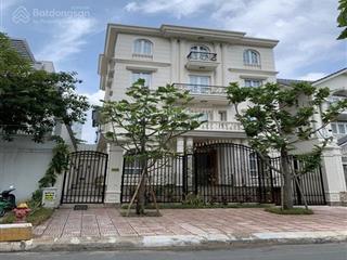 Bán biệt thự trục chính lan anh villa quận 2 trệt 2 lầu
 dt 15,3m x 26. công nhận 395,8m2