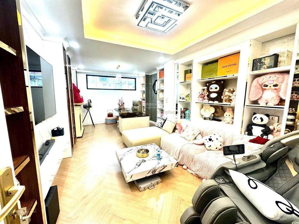 Cơ hội sở hữu biệt thự giảm giá sâu 62 tỷ giảm còn 52 tỷ ngay nguyễn hoàng q2 dt 10 x 20 hầm 3 lầu