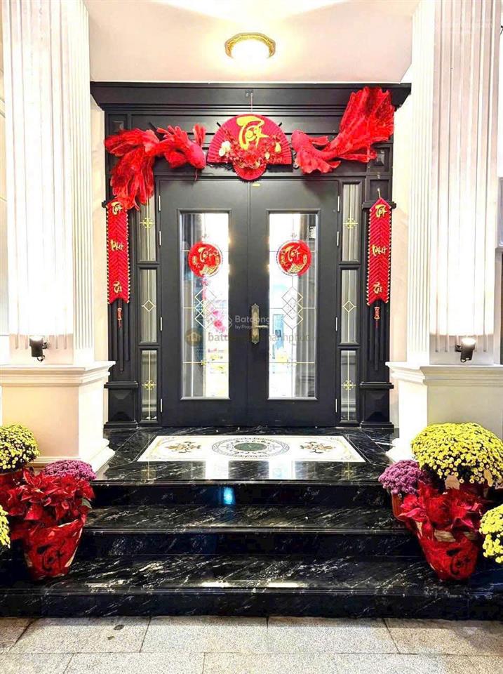 Cơ hội sở hữu biệt thự giảm giá sâu 62 tỷ giảm còn 52 tỷ ngay nguyễn hoàng q2 dt 10 x 20 hầm 3 lầu