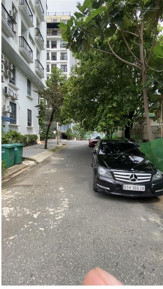 Bán nhà quốc hương, thảo điền, quận 2 dt 9.7x25m, 230m2 khu vực xây cao hầm 7 tầng sdt 0901 604 ***