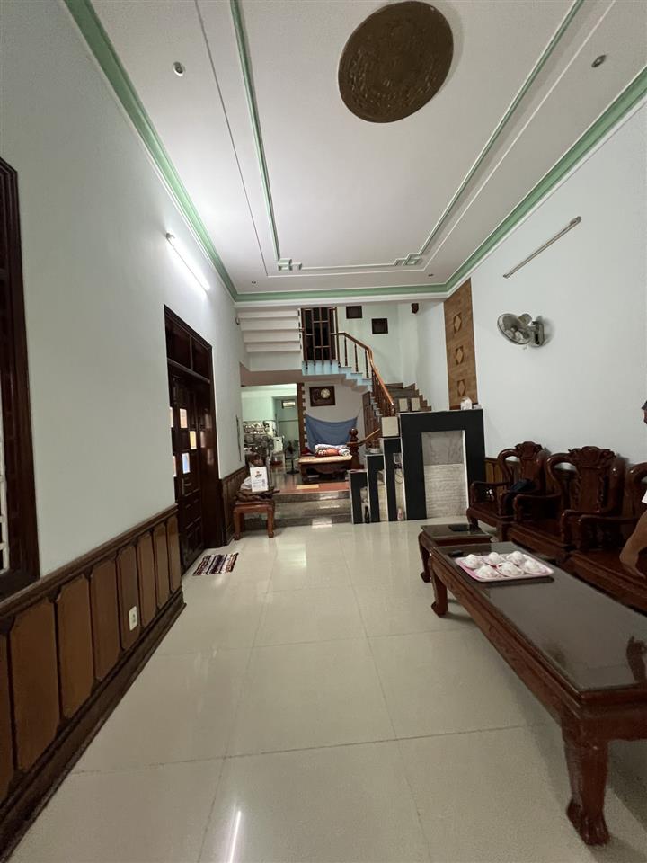 Bán nhà Cù Chính Lan Thanh Khê 137m2 3 tầng giá 9,7 tỷ diện tích lớn hiếm