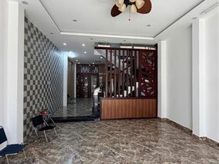 Nhà mặt tiền Nguyễn Xí 100m2, 4 tầng kiên cố, kinh doanh tốt, chỉ 10.75 tỷ