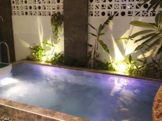 Bán Nhà Mặt Tiền Gần Biển 140m², 2 tầng, MT Nguyễn Phạm Tuân, Giá 10,7 Tỷ