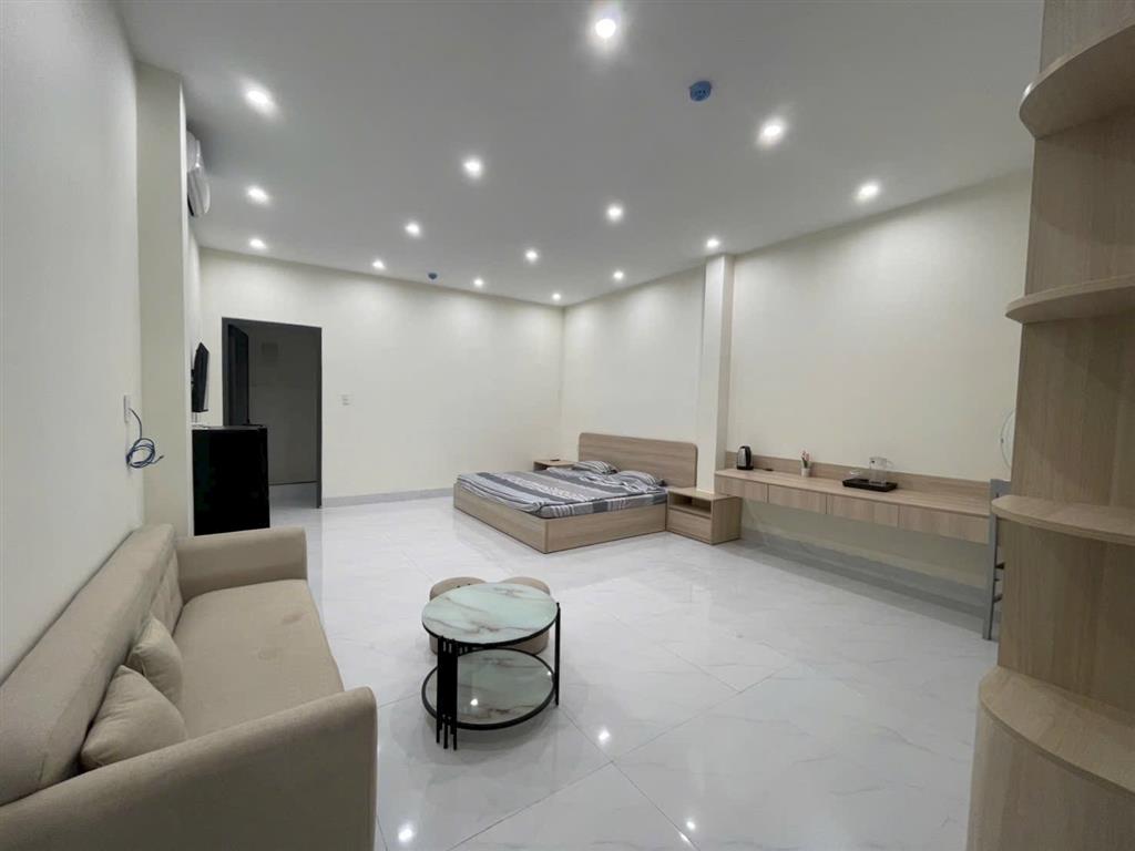 Bán nhà mặt tiền Phạm Cự Lượng 104m2, 4 tầng, view biển và Cầu Rồng, giá 17,8 tỷ