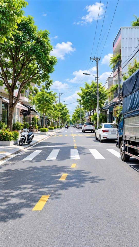 Nhà căn góc Nguyễn Công Hoan 134m2, 2 mặt tiền, gần bến xe, giá 8,05 tỷ