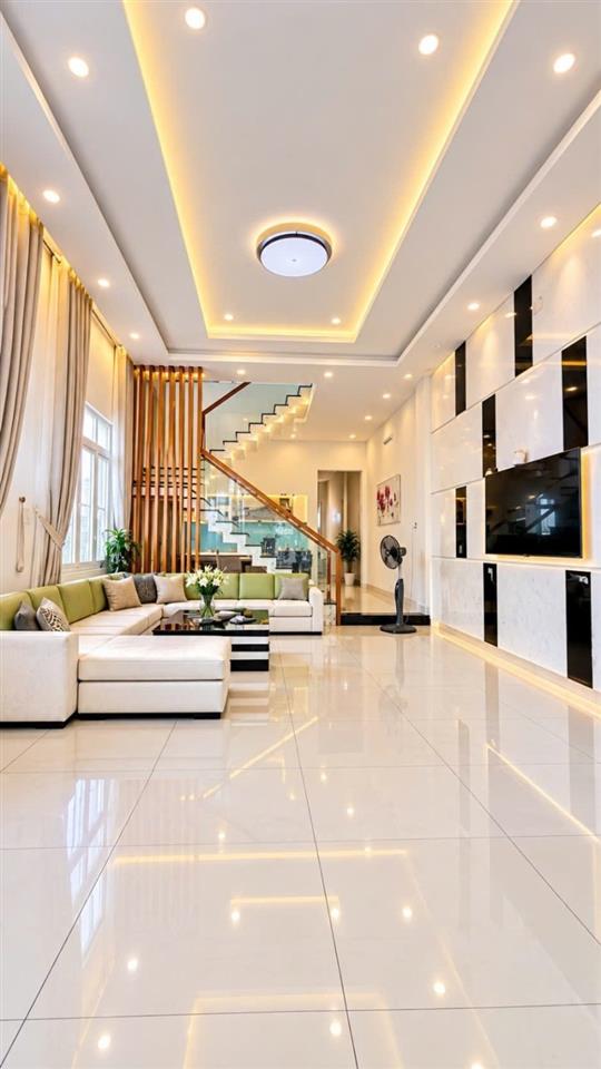 Nhà căn góc Nguyễn Công Hoan 134m2, 2 mặt tiền, gần bến xe, giá 8,05 tỷ