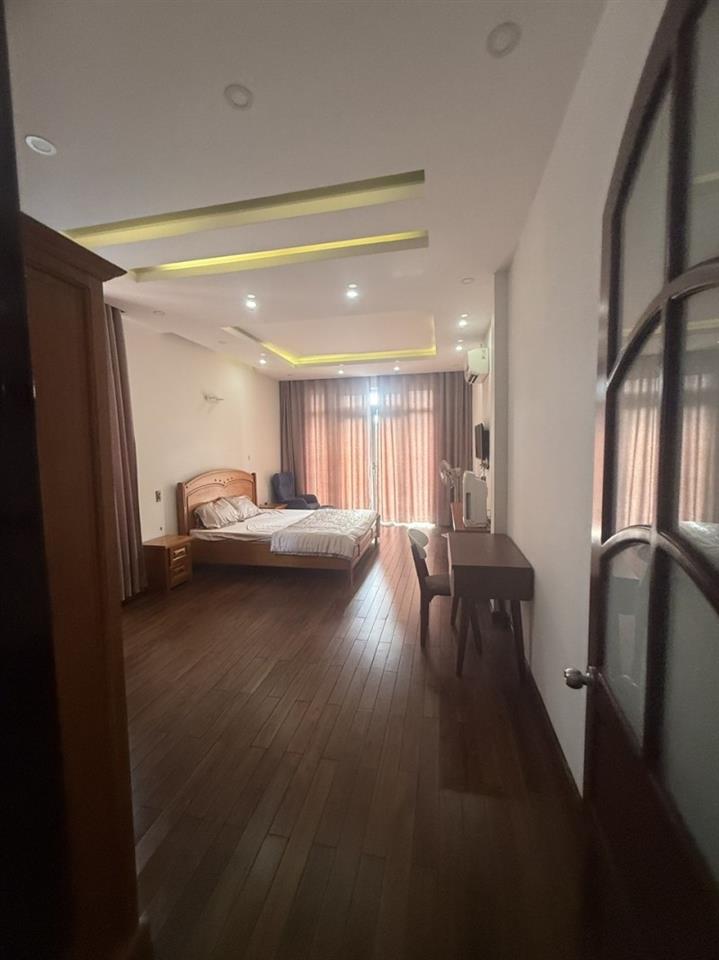 Bán nhà 3 tầng mặt tiền Trương Chí Cương 180m², Hải Châu, giá 23,5 tỷ