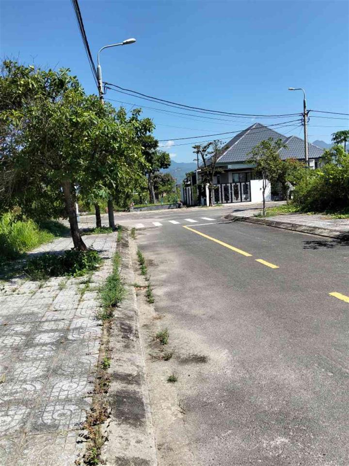 Bán đất Phạm Đình Bân, Hòa Quý, đường 7,5m, 134m2, giá 6 tỷ
