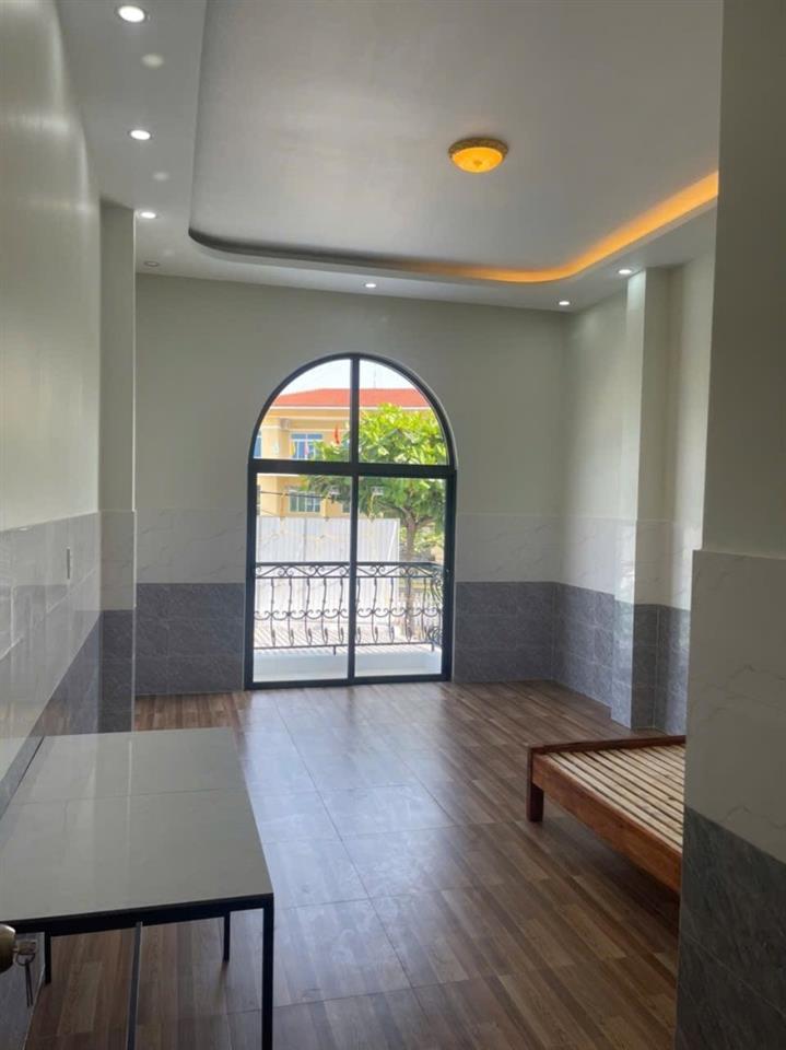 Bán nhà mặt tiền Ngô Thì Nhậm, Liên Chiểu, 97m2, dòng tiền 30 triệu/tháng, giá 11,3 tỷ