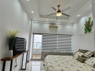 Bán Nhà 3 Tầng Lô Góc Dương Thị Xuân Quý, 132m2, 7PN, Giá 32 Tỷ