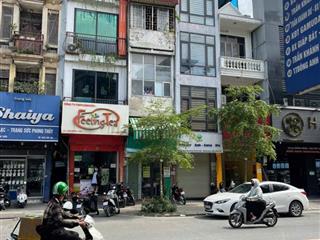 Bán nhà mặt phố tầng 1. 14.40 m, tầng 2. 20.40m,tầng 3. 20.40m.sổ đỏ chính chủ...
