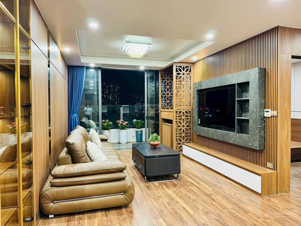 Nhỉnh 8 tỷ, 3pn ~ 100m tại ngoại giao đoàn, view hồ, phân khu n03