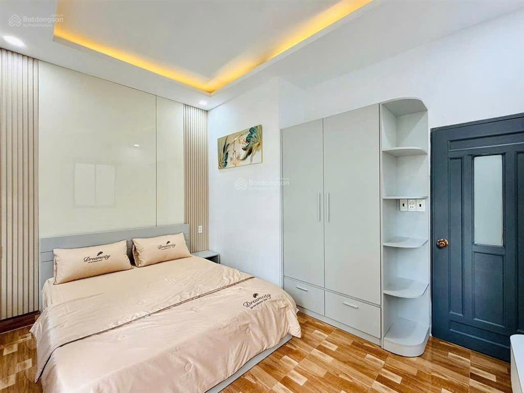 Bán nhà đẹp trung tâm quận 3  4 tầng lầu rẻ nhất khu vưc