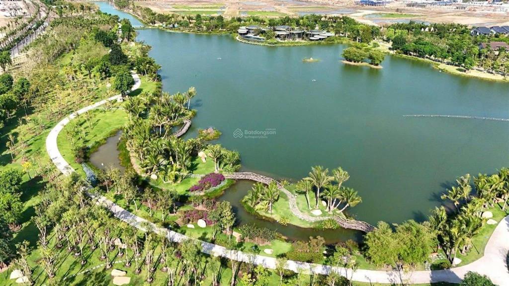Bán căn biệt thự song lập mùa thu 8 189m2 giá 10.6 tỷ bao phí thuế