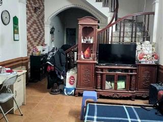 Dân xây dt 60m2, mt 4,1m, 11ty5