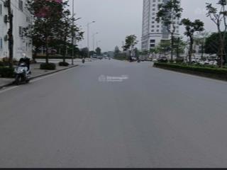 Ông anh gửi em bán đất kđt đấu giá phú lương dt 50m2, mt 5m, giá 12tỷ