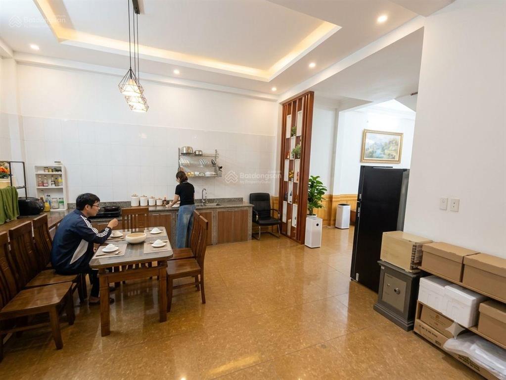 Nhà dân mặt ngay gần văn phòng bùi hữu dũng dt 100m2, 5 tầng, 17.5 tỷ