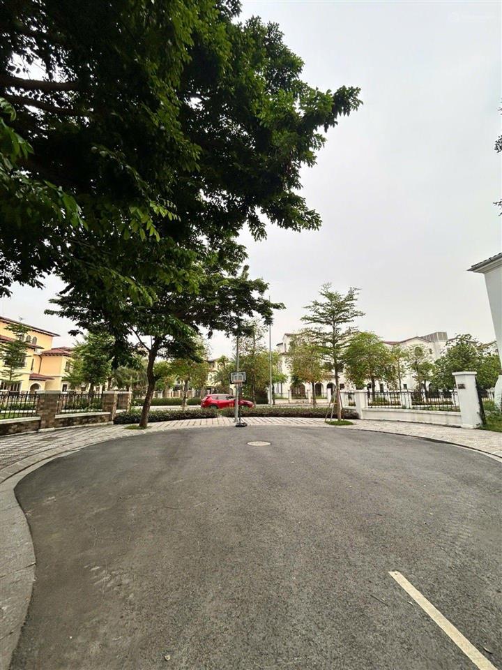 Biệt thự an khang dt 200m, 1 hầm, 4 tầng nổi, giá 34.9 tỷ