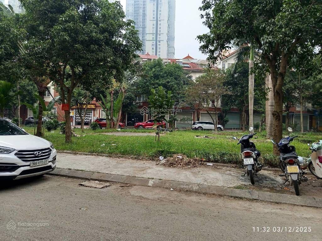 Chính chủ cần bán lk làng việt kiều châu âu dt 76m2, 4 tầng, 26 tỷ