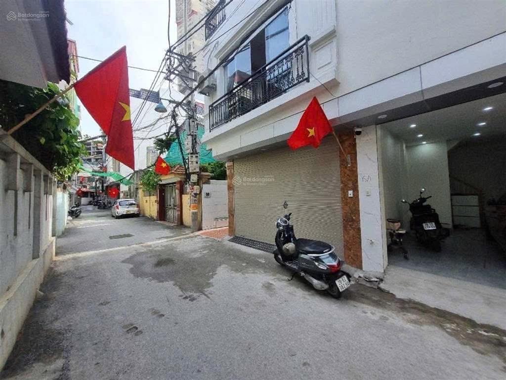 Văn phú ô tô vào nhà 5 tầng, mt 4,6m, 11,8 tỷ vị trí đẹp