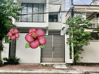 Bán nhà mặt tiền đường 10 khu kiến thiết, hiệp phú  diện tích 6x22m, gần ngã tư thủ đức