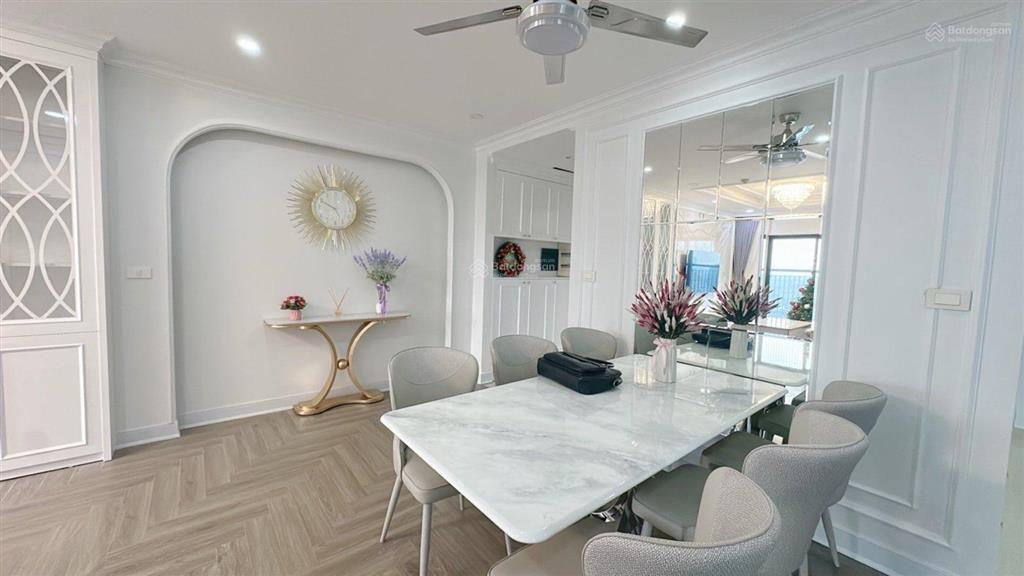 Bán căn hộ ruby 2 goldmark city 100m23pn lô góc  view thoángfull nội thấthưởng tiện ích resort