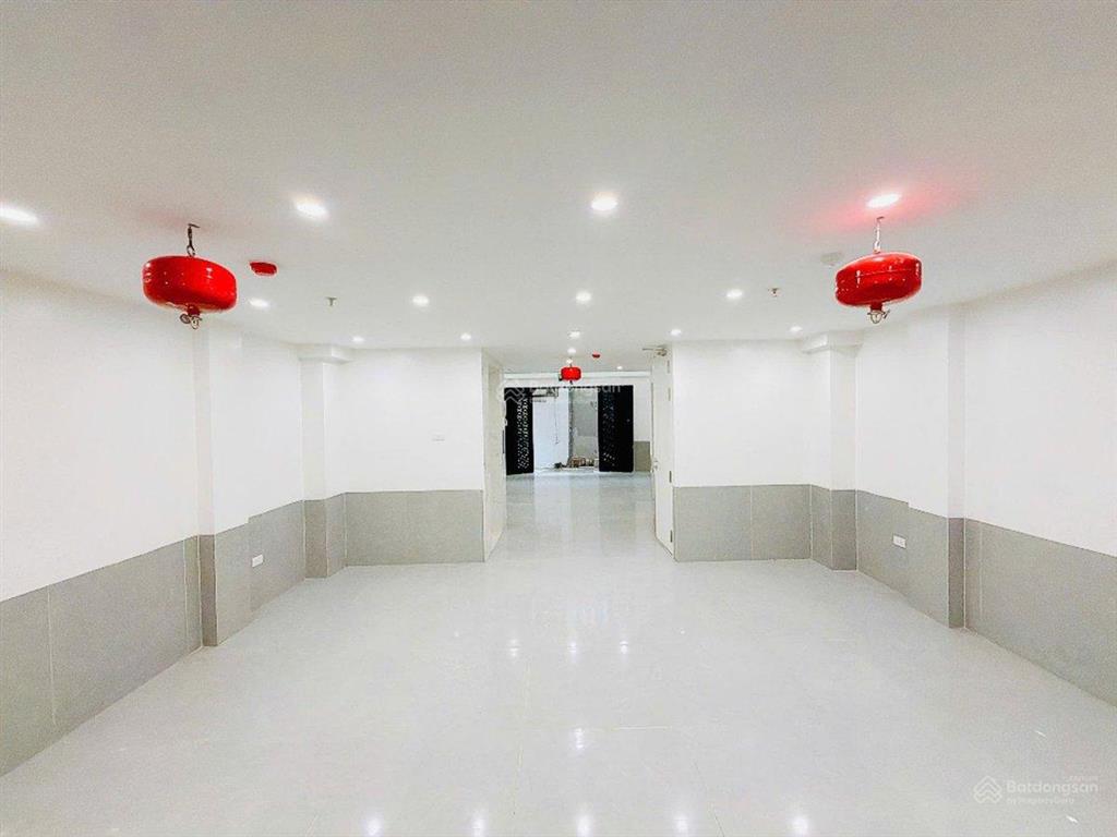 Bán tòa chdv trần cung 81m27 tầng2 mặt tiền20 phòng khép kínpccc đủdòng tiền 130tr/thángsổ đỏ