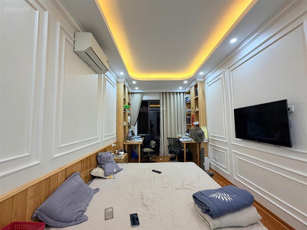 Trần cung  nhà dân xây mới cực đẹp  7 tầng thang máy  sổ nở hậu hoa khôi