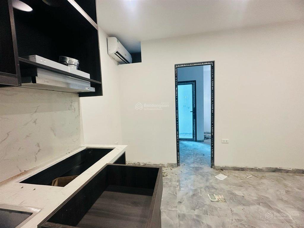 Xuân đỉnh  căn hộ dịch vụ  9 tầng thang máy  29 phòng khép kín  29 ty